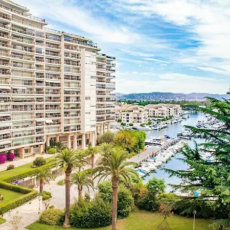Cannes Marina - Le Surcouf Daire